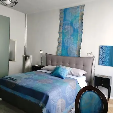 Casa Lola Tra Centro E Crocetta Apartment *